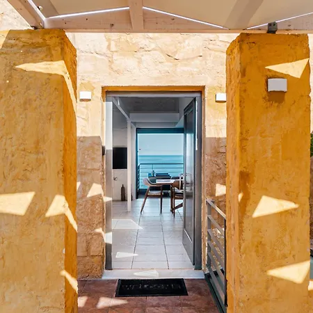 Yellow Dream Villa *